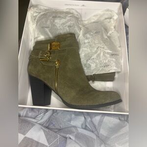 Army Green Guess Heels (Boots)